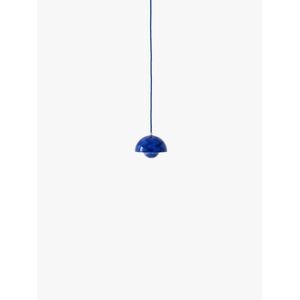 Suspension Flowerpot de Verner Panton - motif bleu cobalt et bleu crépuscule - Publicité Suspension Flowerpot de Verner Panton - motif bleu cobalt et bleu crépuscule - Publicité