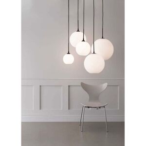 Capo Suspension Ø250 Noir/Opal Belid - Salle à manger - Verre - Publicité Capo Suspension Ø250 Noir/Opal Belid - Salle à manger - Verre - Publicité
