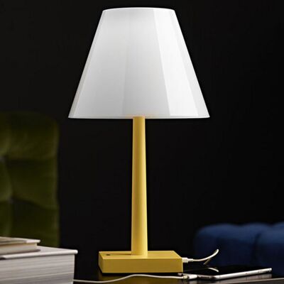 Dina+ Portable Lampe de Table Yellow - Rotaliana - Salon / séjour - Design - Métal - Avec abat-jour - Publicité Dina+ Portable Lampe de Table Yellow - Rotaliana - Salon / séjour - Design - Métal - Avec abat-jour - Publicité