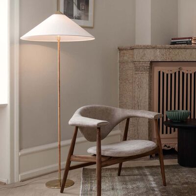 Lampadaire Gubi Paavo Tynell 9602 - Beige - Rotin/Laiton - Publicité Lampadaire Gubi Paavo Tynell 9602 - Beige - Rotin/Laiton - Publicité