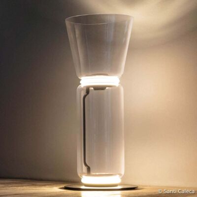 Flos - Noctambule - Cône - Cylindre - Lamp - Publicité Flos - Noctambule - Cône - Cylindre - Lamp - Publicité
