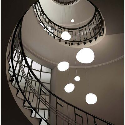 Suspension Gregg piccola, blanche - Foscarini - Salon / séjour - Design - Verre - Boule - Publicité Suspension Gregg piccola, blanche - Foscarini - Salon / séjour - Design - Verre - Boule - Publicité