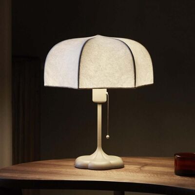 lampe de table ferm LIVING Poem - Blanc-cashmere - Publicité lampe de table ferm LIVING Poem - Blanc-cashmere - Publicité