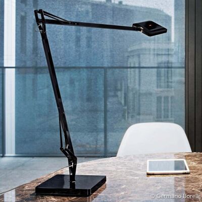 Kelvin Edge LED Lampe de Table Noir - Flos - Bureau / espaces de travail - Design - Métal - À ampoule unique - Publicité Kelvin Edge LED Lampe de Table Noir - Flos - Bureau / espaces de travail - Design - Métal - À ampoule unique - Publicité