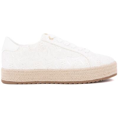Baskets espadrille avec broderie fleurs Femme TOM TAILOR - Publicité Baskets espadrille avec broderie fleurs Femme TOM TAILOR - Publicité