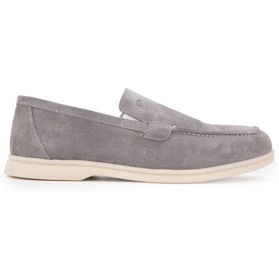 Mocassins cuir daim semelle blanche avec surpiqure blanche Homme PIERRE CARDIN - Publicité Mocassins cuir daim semelle blanche avec surpiqure blanche Homme PIERRE CARDIN - Publicité