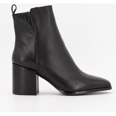 Bottines cuir lisse à talons carrés Femme ELWIN - Publicité Bottines cuir lisse à talons carrés Femme ELWIN - Publicité