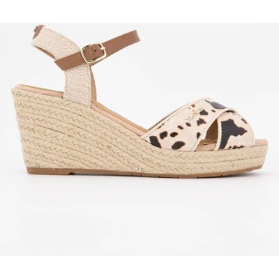 Sandales compensées espadrilles imprimé vache Femme TOM TAILOR - Publicité Sandales compensées espadrilles imprimé vache Femme TOM TAILOR - Publicité