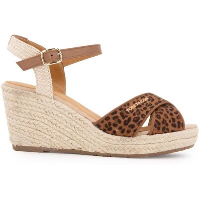 Sandales compensées imprimé léopard avec boucle doré Femme TOM TAILOR - Publicité Sandales compensées imprimé léopard avec boucle doré Femme TOM TAILOR - Publicité