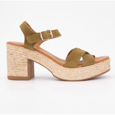 Sandales à talons cuir avec boucle dorée Femme CARLA TORTOSA - Publicité Sandales à talons cuir avec boucle dorée Femme CARLA TORTOSA - Publicité