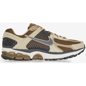 Nike Zoom Vomero 5 beige/marron 44 homme - Publicité Nike Zoom Vomero 5 beige/marron 44 homme - Publicité