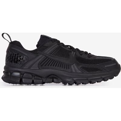 Nike Zoom Vomero 5 noir 37,5 femme - Publicité Nike Zoom Vomero 5 noir 37,5 femme - Publicité