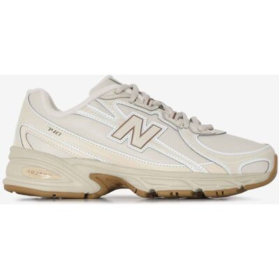 New Balance 740 Leather beige 37 femme - Publicité New Balance 740 Leather beige 37 femme - Publicité