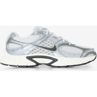 Nike V5 Rnr gris/argent 43 homme - Publicité Nike V5 Rnr gris/argent 43 homme - Publicité