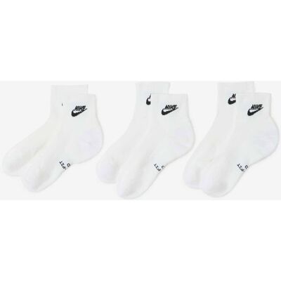 Nike Chaussettes X3 Ankle Futura blanc/noir 39/42 femme - Publicité Nike Chaussettes X3 Ankle Futura blanc/noir 39/42 femme - Publicité