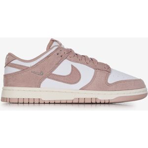 Nike Dunk Low Suede Mini Swoosh rose 38 femme - Publicité Nike Dunk Low Suede Mini Swoosh rose 38 femme - Publicité