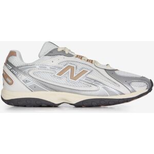 New Balance 204 blanc/beige 38,5 femme - Publicité New Balance 204 blanc/beige 38,5 femme - Publicité