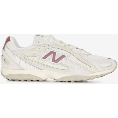 New Balance 204 beige/rouge 40,5 femme - Publicité New Balance 204 beige/rouge 40,5 femme - Publicité