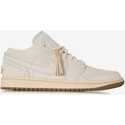 Jordan Air Jordan 1 Low Se Brogue blanc/beige 38 femme - Publicité Jordan Air Jordan 1 Low Se Brogue blanc/beige 38 femme - Publicité