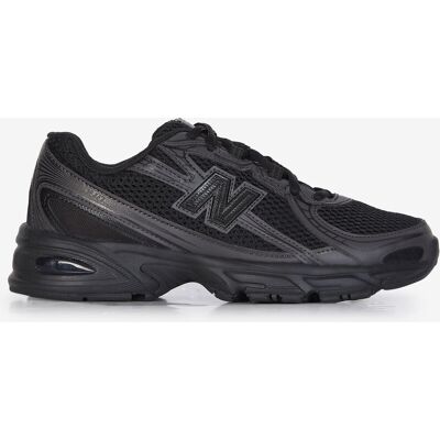 New Balance 740 noir 39 femme - Publicité New Balance 740 noir 39 femme - Publicité