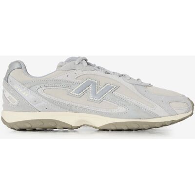 New Balance 204 Suede gris/beige 45 homme - Publicité New Balance 204 Suede gris/beige 45 homme - Publicité