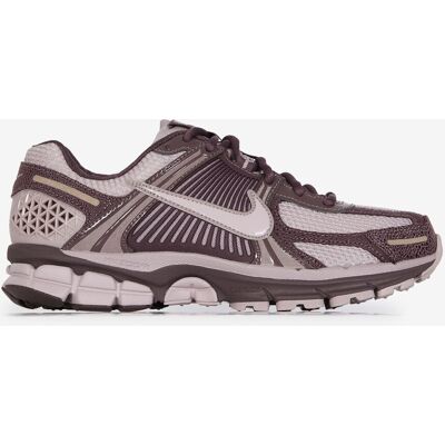Nike Zoom Vomero 5 taupe 39 femme - Publicité Nike Zoom Vomero 5 taupe 39 femme - Publicité