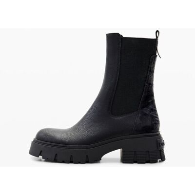 Desigual Bottes Chelsea track élastiquées BLACK 38 female - Publicité Desigual Bottes Chelsea track élastiquées BLACK 38 female - Publicité