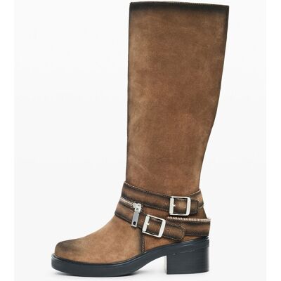 Desigual bottes plates à boucle BROWN 40 female - Publicité Desigual bottes plates à boucle BROWN 40 female - Publicité