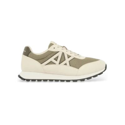 Giorgio Armani A X Armani Exchange pour homme. XM001960AF19388MZ755 Baskets Ax beige (45), Plat, Lacets, Casuel - Publicité Giorgio Armani A X Armani Exchange pour homme. XM001960AF19388MZ755 Baskets Ax beige (45), Plat, Lacets, Casuel - Publicité