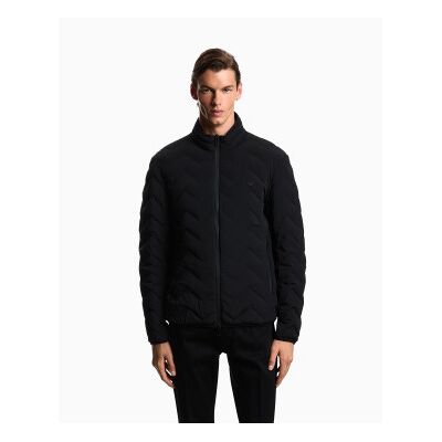 Giorgio Armani Emporio Armani pour homme. EM004947_AF18499 Doudoune noire (38), Casuel, Polyamide - Publicité Giorgio Armani Emporio Armani pour homme. EM004947_AF18499 Doudoune noire (38), Casuel, Polyamide - Publicité