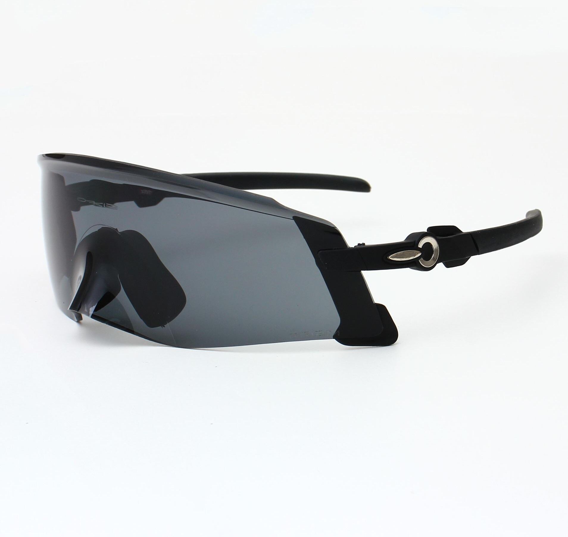 Trend Outdoor Sports Cycling Sunglasses for Men and Women Colorful Windproof Ski Sunglasses.