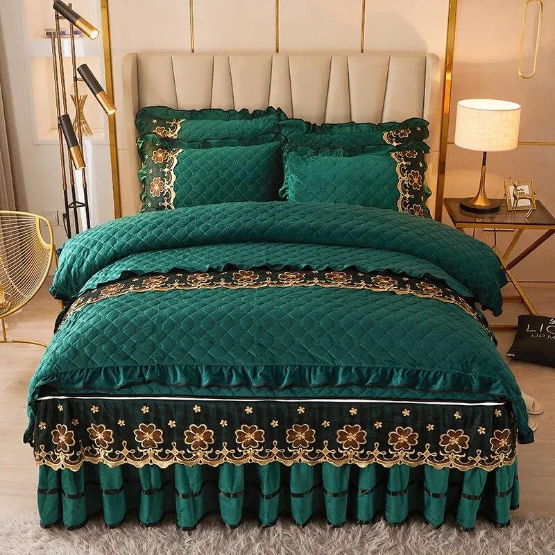 Quilted Velvet Bedding Set Queen King Size Double Bed Duvet Cover Lace Zipper Bed Skirt European Solid 2 Pillowcases