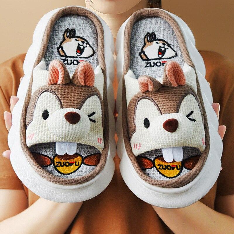 Chambre à coucher coton maison chaussures toutes saisons pantoufles de créateur mignon dessin animé beaux animaux intérieur semelle épaisse Couples hommes femmes chaussures