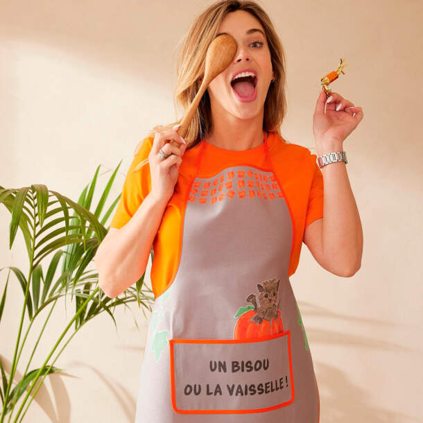 Françoise Saget Tablier Un bisou ou la vaiselle ! Multicolore Coton