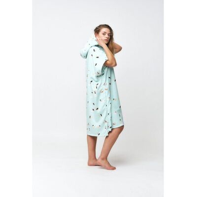 After Essentials - Poncho Madrague - Poncho surf Light Blue - Taille unique - Publicité After Essentials - Poncho Madrague - Poncho surf Light Blue - Taille unique - Publicité