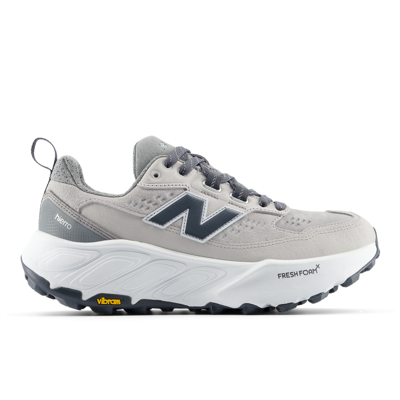 New Balance - Fresh Foam X Hierro Trek - Chaussures randonnée femme Grey Matter - 37.5 - Publicité New Balance - Fresh Foam X Hierro Trek - Chaussures randonnée femme Grey Matter - 37.5 - Publicité