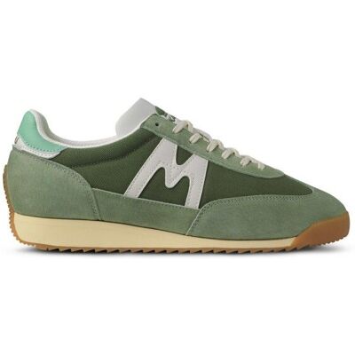Karhu - Mestari - Chaussures lifestyle Tea / Lichen - 45 - Publicité Karhu - Mestari - Chaussures lifestyle Tea / Lichen - 45 - Publicité