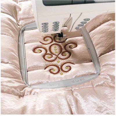 Husqvarna Boucle Do All Quilter's 150 x 150, Accessoires de couture - Publicité Husqvarna Boucle Do All Quilter's 150 x 150, Accessoires de couture - Publicité