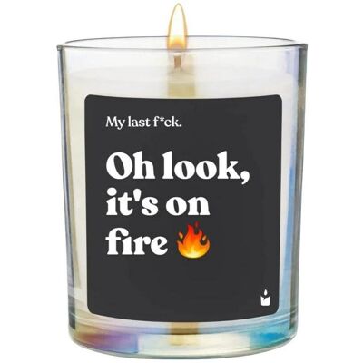 Chatty Candles, Bougie parfumée, Bougie parfumée Flowery Oh look, it's on fire - Publicité Chatty Candles, Bougie parfumée, Bougie parfumée Flowery Oh look, it's on fire - Publicité