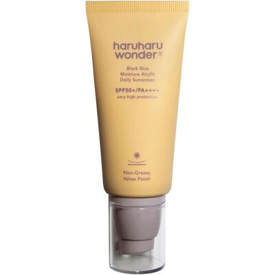 Haruharu Wonder Wonder Riz Noir Moisture Airyfit Crème Solaire Quotidienne SPF 50+ (50ml) - Publicité Haruharu Wonder Wonder Riz Noir Moisture Airyfit Crème Solaire Quotidienne SPF 50+ (50ml) - Publicité