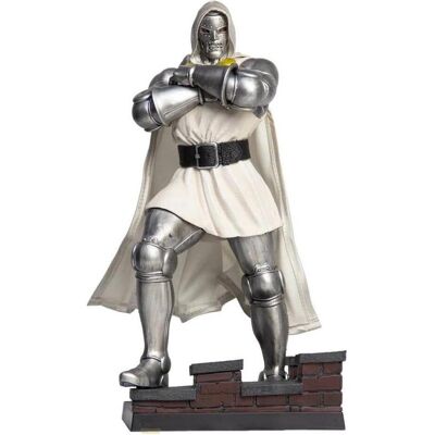 McFarlane Marvel Rivals Collection Wv8 Doctor Doom Future Foundation - Publicité McFarlane Marvel Rivals Collection Wv8 Doctor Doom Future Foundation - Publicité