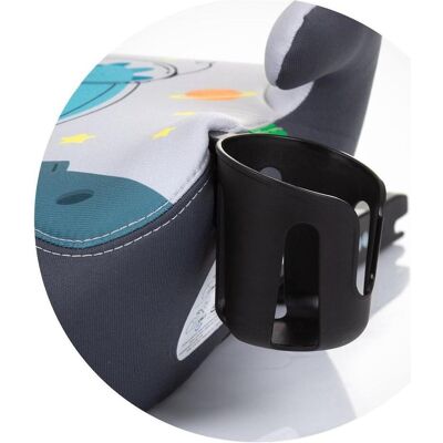Chipolino, Siège auto, Wing i-Size 125-150cm Isofix, Space Dino (Siège rehausseur pour enfant, Norme ECE R129/i-Size) - Publicité Chipolino, Siège auto, Wing i-Size 125-150cm Isofix, Space Dino (Siège rehausseur pour enfant, Norme ECE R129/i-Size) - Publicité