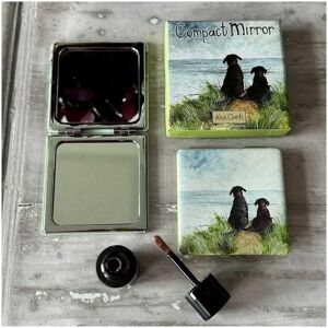 Hippo, Miroir cosmétique, Spiegel in einer Box Hunde in den Dünen - Publicité Hippo, Miroir cosmétique, Spiegel in einer Box Hunde in den Dünen - Publicité
