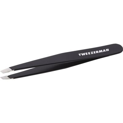 Pince à épiler inclinée noire Tweezerman - Outils pour sourcils - Publicité Pince à épiler inclinée noire Tweezerman - Outils pour sourcils - Publicité
