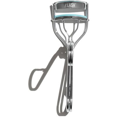 Xlash, Maquillage : accessoires, Outils - Cult Classic Eyelash Curler - Publicité Xlash, Maquillage : accessoires, Outils - Cult Classic Eyelash Curler - Publicité
