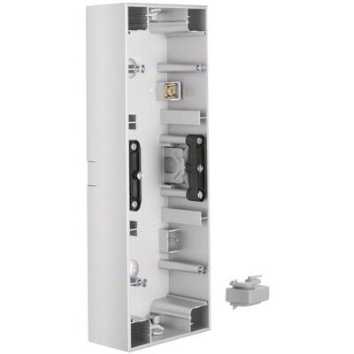 Berker, Accessoires Gamme d'interrupteurs, Cadre apparent triple horizontal K1 alu/mat laqué10537003 - Publicité Berker, Accessoires Gamme d'interrupteurs, Cadre apparent triple horizontal K1 alu/mat laqué10537003 - Publicité