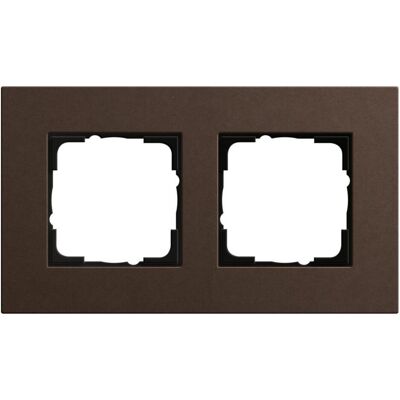 Gira, Accessoires Gamme d'interrupteurs, Cadre de finition double brun foncé 0212223 - Publicité Gira, Accessoires Gamme d'interrupteurs, Cadre de finition double brun foncé 0212223 - Publicité