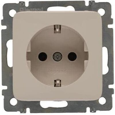Legrand Prise de courant, CREO Schuko Combiné 776020 21 MW - Publicité Legrand Prise de courant, CREO Schuko Combiné 776020 21 MW - Publicité