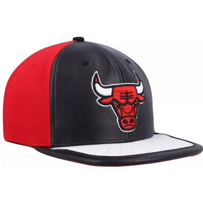 Mitchell & Ness, Hommes, Casquette, Chicago Bulls Day One Snapback Bulls Cap, Rouge, Blanc, Noir, Multicolore - Publicité Mitchell & Ness, Hommes, Casquette, Chicago Bulls Day One Snapback Bulls Cap, Rouge, Blanc, Noir, Multicolore - Publicité