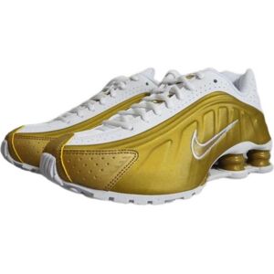 Nike, Garçons, Baskets, Shox R4 Metallic Gold White (GS) Sports Shoes - CW2626-700, Or, Blanc, (39) - Publicité Nike, Garçons, Baskets, Shox R4 Metallic Gold White (GS) Sports Shoes - CW2626-700, Or, Blanc, (39) - Publicité